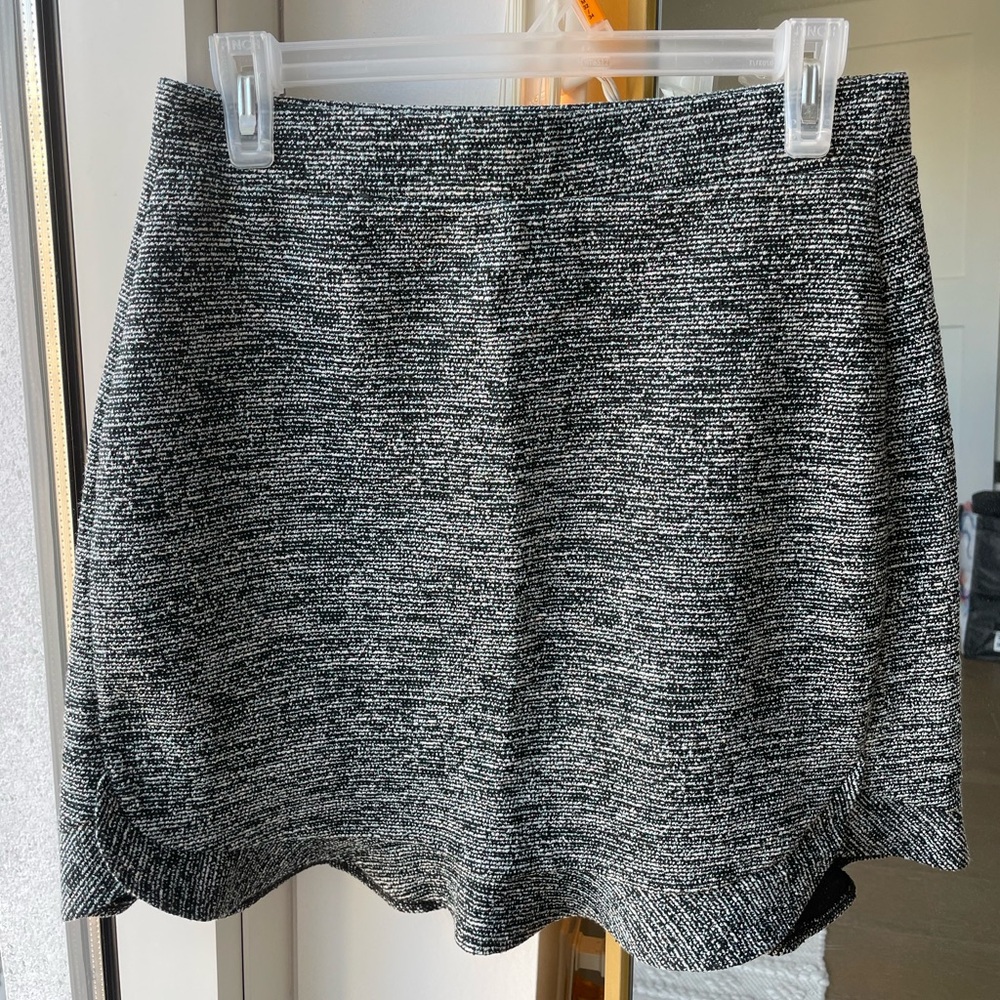 LOFT pencil skirt stretchy material